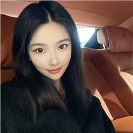 胡嘉韫老师头像