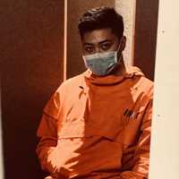 张伯伦老师头像