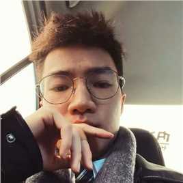 易铁广老师头像